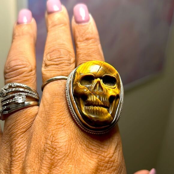Adjustable Tiger Eye Carved Skull Statement Ring in Sterling Silver - Picture 4 of 4